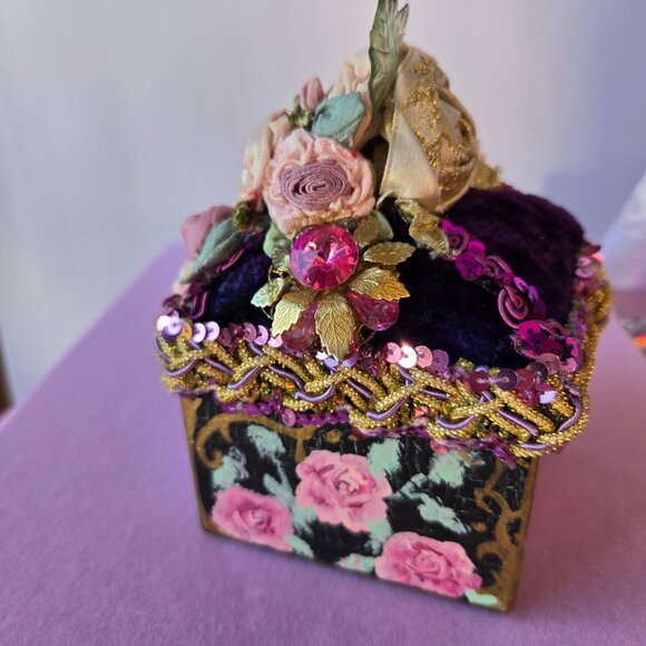 Handmade Decorative Victorian Style Flower Pin cushion - Picture 7 of 12